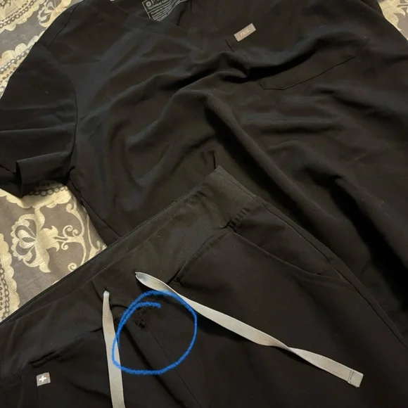 Figs Scrub Set Collection - Picture 7 of 9